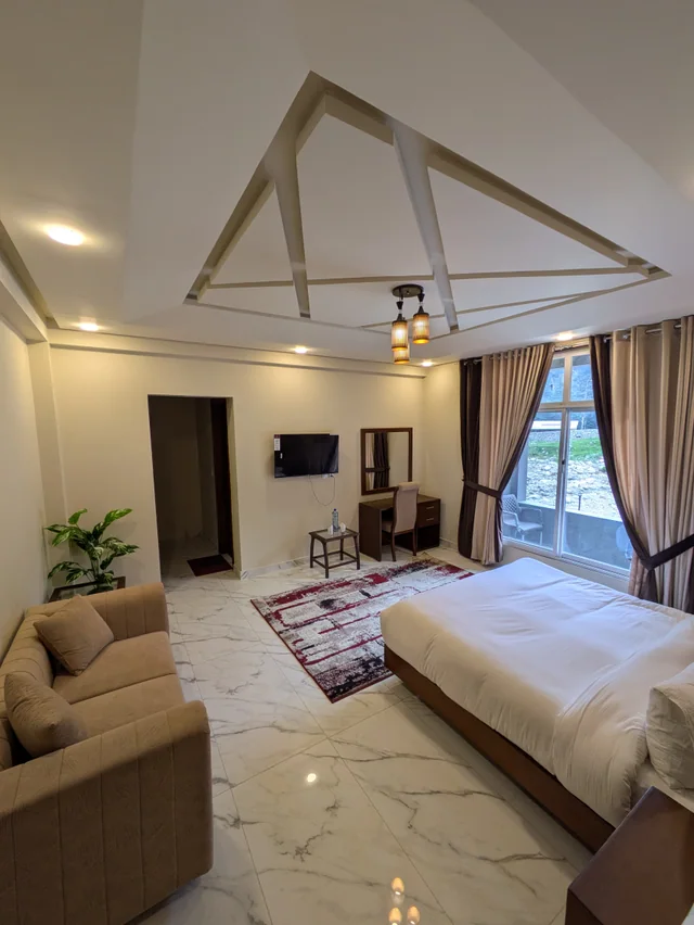 Executive Suite — photo 4