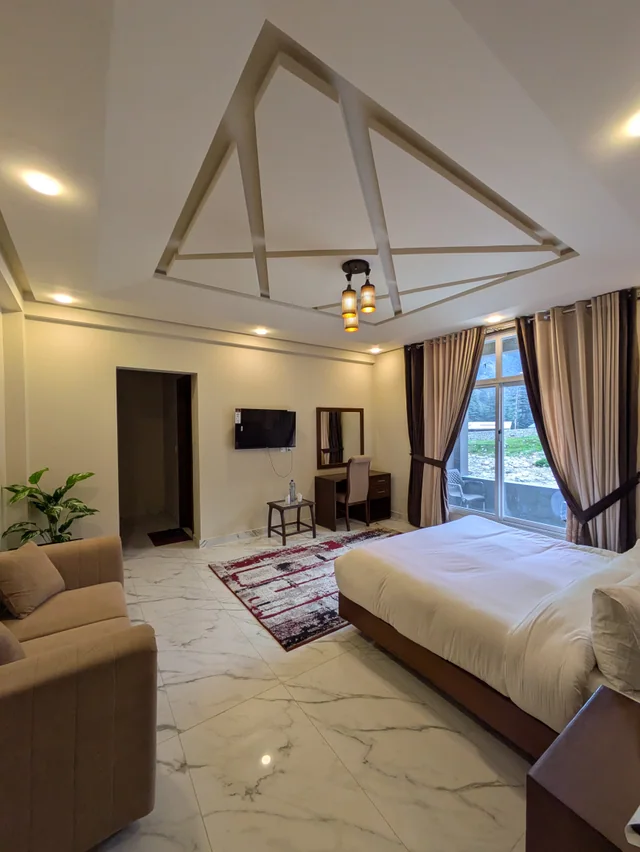 Executive Suite — photo 5